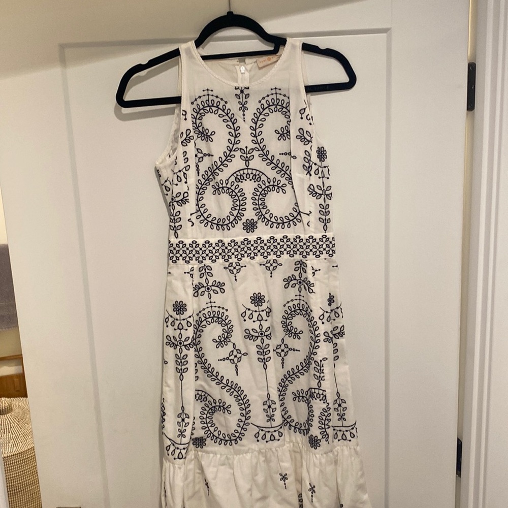 Tory Burch White & Navy embroidered floral dress